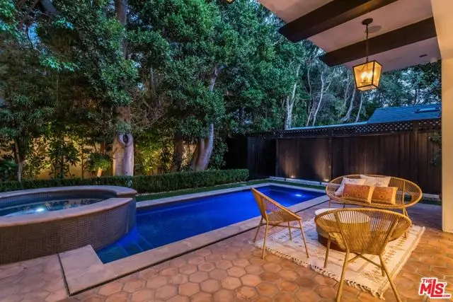 820 N Vista Street, Los Angeles, CA 90046 - Image #2