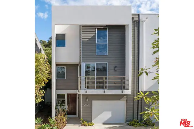 2526 N Via Artis Avenue, Los Angeles, CA 90039 - Image #1
