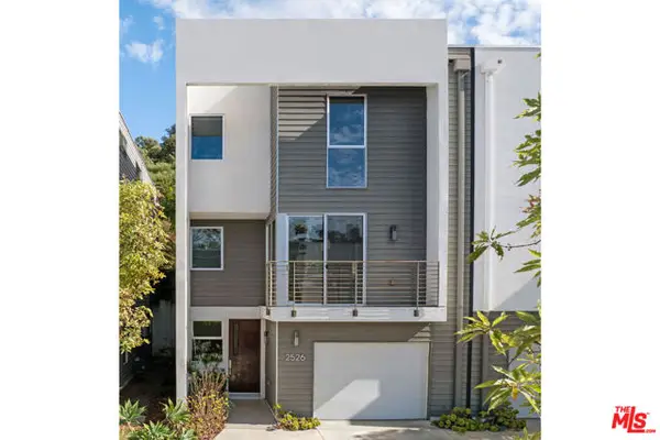 2526 N Via Artis Avenue, Los Angeles, CA 90039