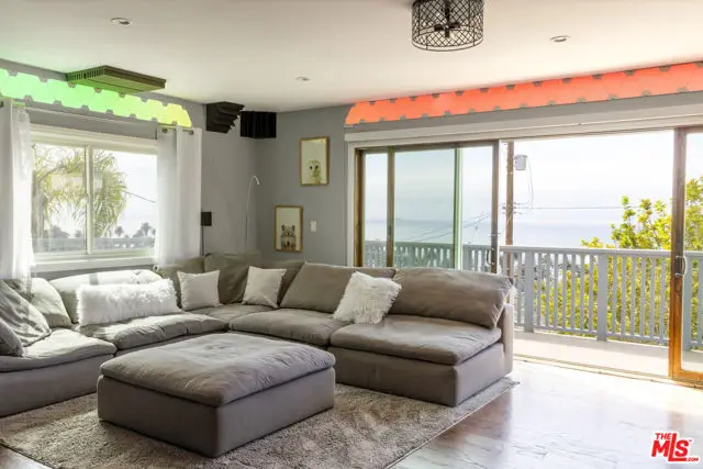 1230 Silvius Avenue, San Pedro, CA 90731 - Image #3