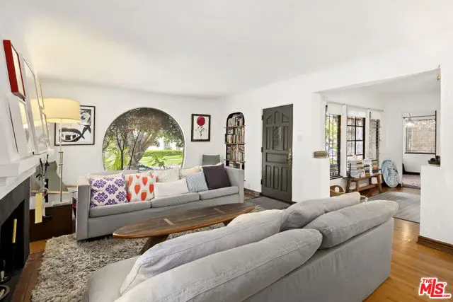 1118 S Crescent Heights Boulevard, Los Angeles, CA 90035 - Image #1