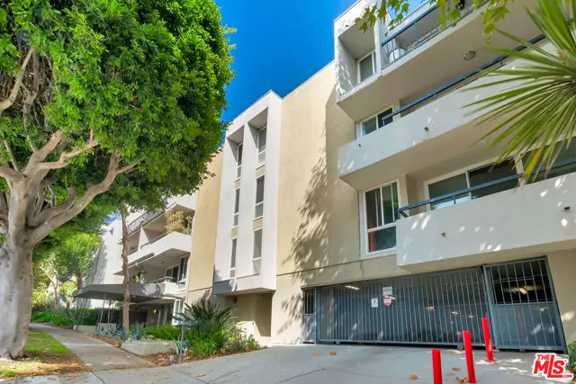 8535 W West Knoll Drive #107, West Hollywood, CA 90069 - Image #2