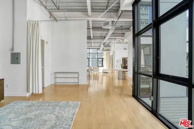 330 W 11th Street #703, Los Angeles, CA 90015 - Image #2