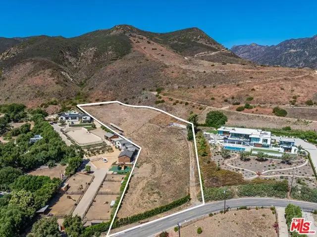 29675 Cuthbert Road, Malibu, CA 90265 - Image #2