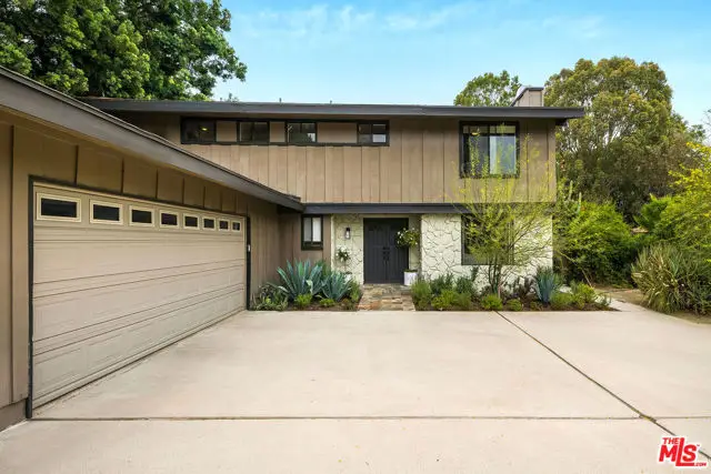 24417 Clipstone Street, Woodland Hills, CA 91367 - Image #3