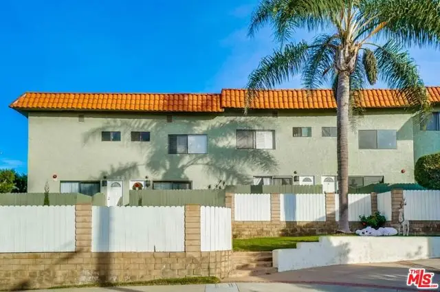 1832 Rockefeller Lane #9, Redondo Beach, CA 90278 - Image #2