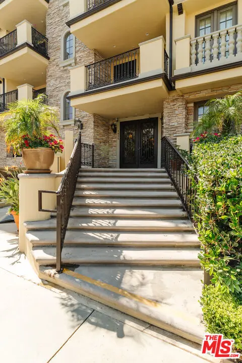 1835 Pandora Avenue #302, Los Angeles, CA 90025 - Image #3