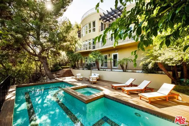 2505 Bowmont Drive, Beverly Hills, CA 90210 - Image #2