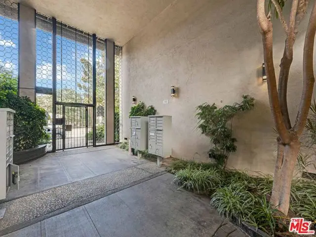 3166 S Sepulveda Boulevard #22, Los Angeles, CA 90034 - Image #3