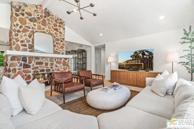 418 E Via Colusa, Palm Springs, CA 92262 - Image #2