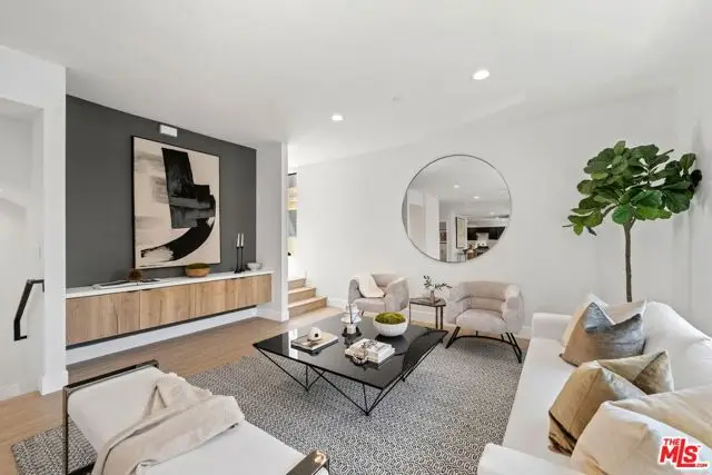 1624 N Normandie Avenue #B, Los Angeles, CA 90027 - Image #1