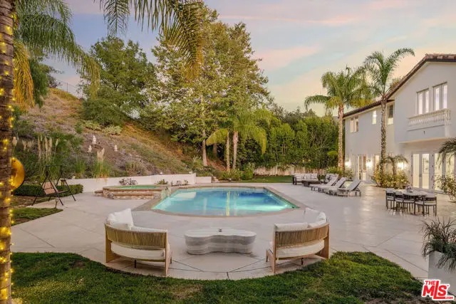 25043 Abercrombie Lane, Calabasas, CA 91302 - Image #2