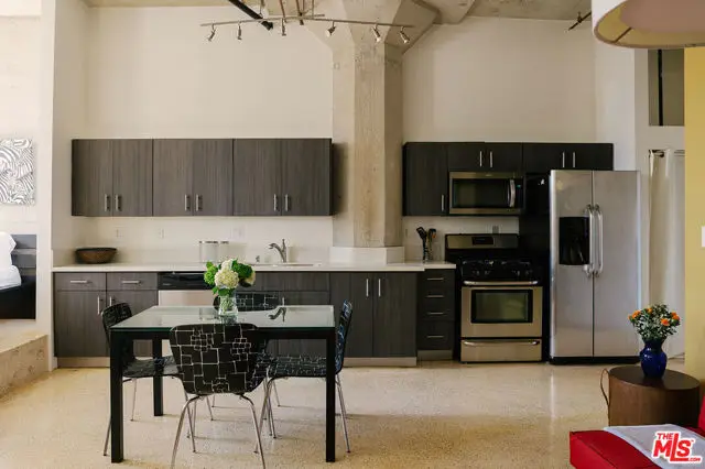 825 E 4th Street #110, Los Angeles, CA 90013 - Image #3