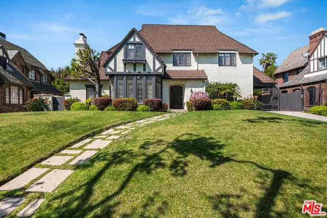 157 N Las Palmas Avenue, Los Angeles, CA 90004 - Image #1