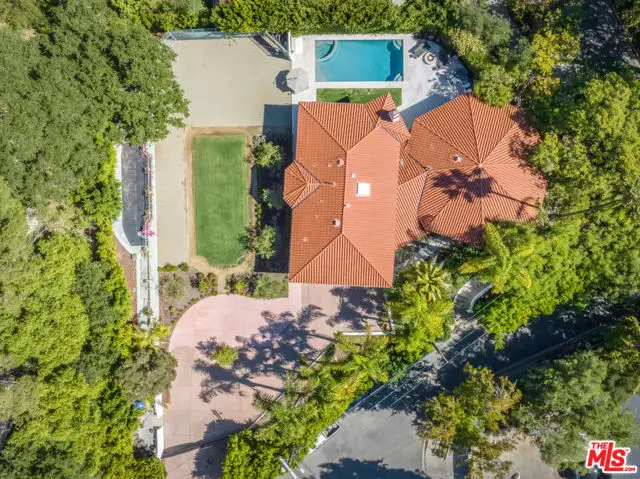 7651 Willow Glen Road, Los Angeles, CA 90046 - Image #2