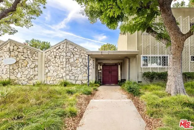 4353 Colfax Avenue #27, Studio City, CA 91604 - Image #3