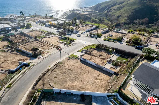 18441 Kingsport Drive, Malibu, CA 90265 - Image #3