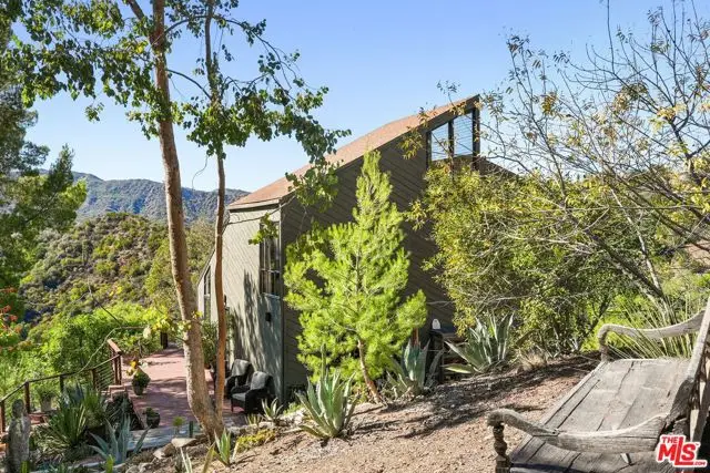 2158 Topanga Skyline Drive, Topanga, CA 90290 - Image #2