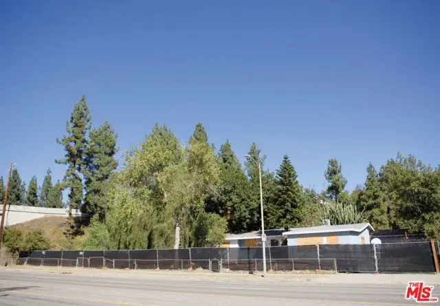 10810 Woodley Avenue, Granada Hills, CA 91344 - Image #2