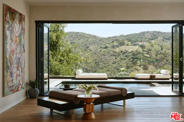 2442 Banyan Drive, Los Angeles, CA 90049 - Image #1