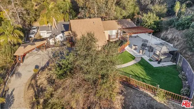 2070 Lilac Lane, Glendale, CA 91206 - #3