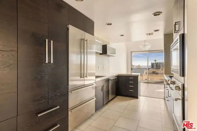 1129 Larrabee Street #14, West Hollywood, CA 90069 - Image #3