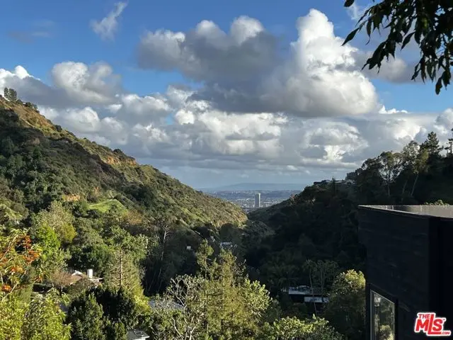 2506 Zorada Drive, Los Angeles, CA 90046 - Image #2