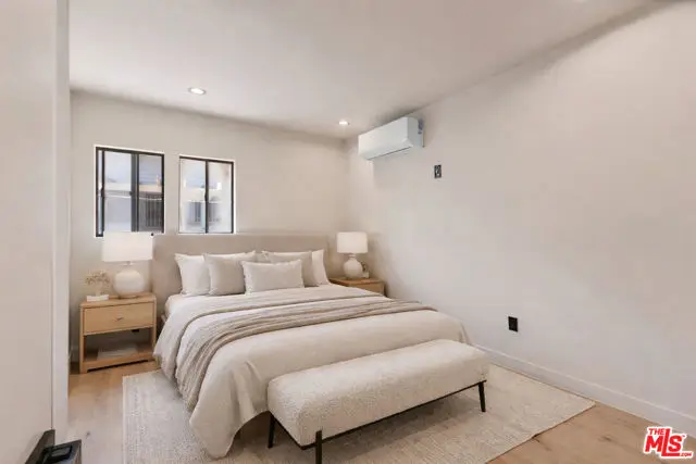 921 N Benton Way, Los Angeles, CA 90026 - #2