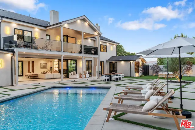 5036 Shirley Avenue, Tarzana, CA 91356 - Image #3