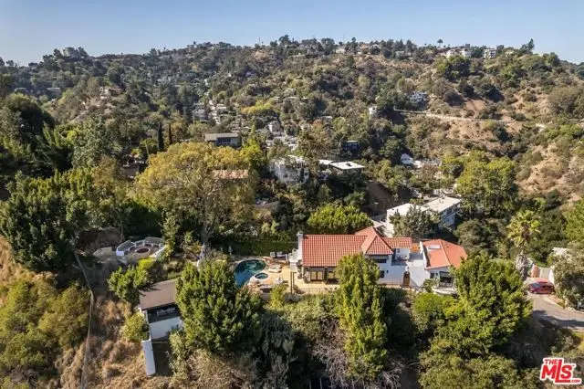 8148 Mannix Drive, Los Angeles, CA 90046 - Image #3