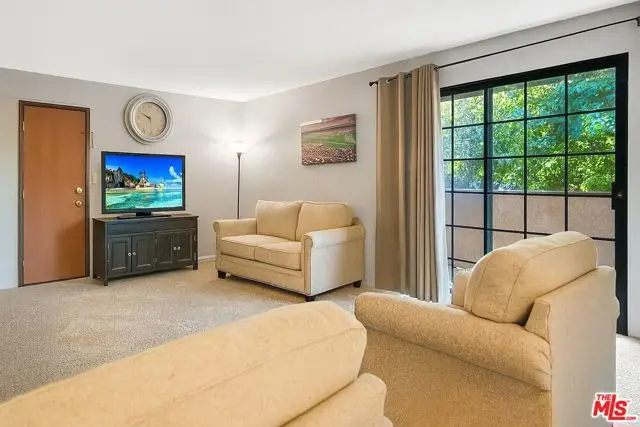 10220 De Soto Avenue #24, Chatsworth, CA 91311 - Image #2