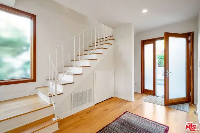 275 Amalfi Drive, Santa Monica, CA 90402 - Image #2