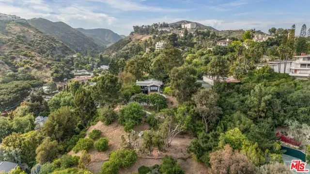 1000 N Bundy Drive, Los Angeles, CA 90049 - Image #2