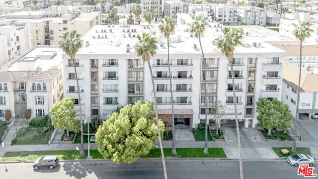 533 S St Andrews Place #410, Los Angeles, CA 90020 - Image #1