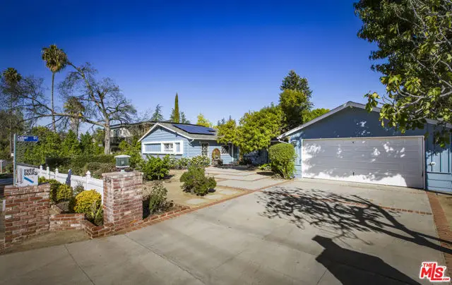 5234 Tampa Avenue, Tarzana, CA 91356 - Image #2