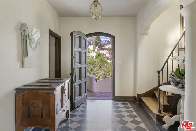 2801 Belden Drive, Los Angeles, CA 90068 - Image #2