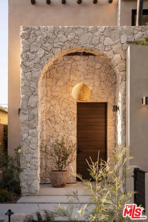 2355 Glover Place, Los Angeles, CA 90031 - Image #2