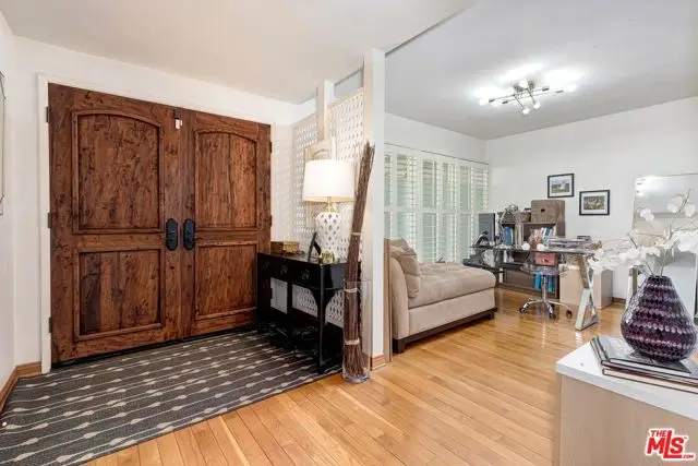 4151 Terraza Drive, Los Angeles, CA 90008 - #3