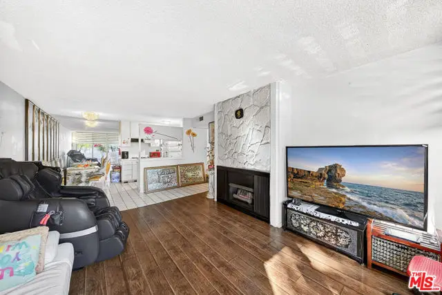 421 S La Fayette Park Place #301, Los Angeles, CA 90057 - Image #3