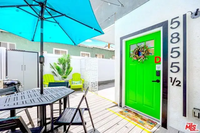 5853 Vineland Avenue, North Hollywood, CA 91601 - Image #2