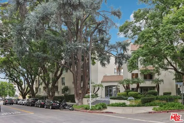 4242 Stansbury Avenue #104, Sherman Oaks, CA 91423 - Image #3