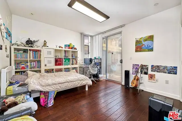 332 S Oxford Avenue #106, Los Angeles, CA 90020 - Image #3