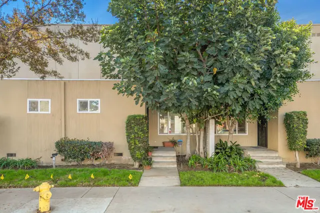 11138 Aqua Vista Street #3, North Hollywood, CA 91602 - Image #2