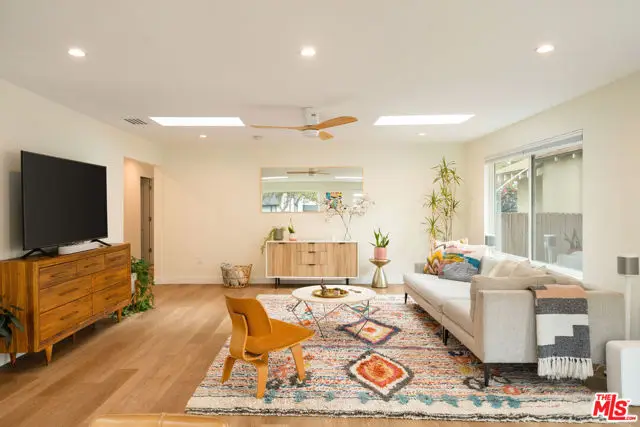 5828 Irvine Avenue, Valley Village, CA 91601 - Image #3