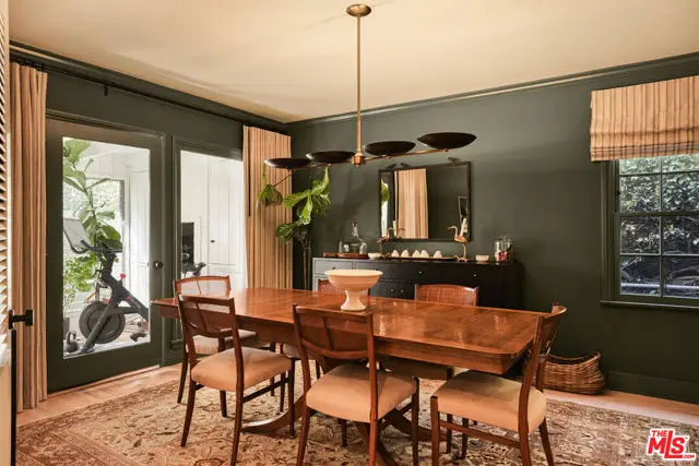 651 S Bundy Drive, Los Angeles, CA 90049 - Image #1