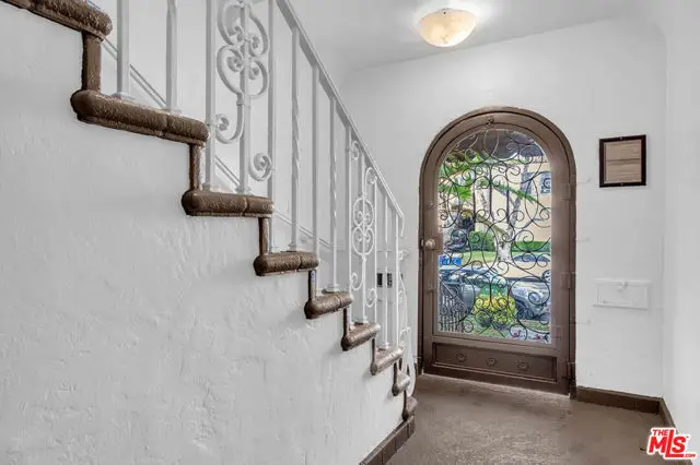 6122 W 6th Street, Los Angeles, CA 90048 - #3