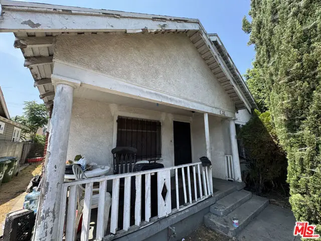 620 W 42nd Place, Los Angeles, CA 90037 - Image #2