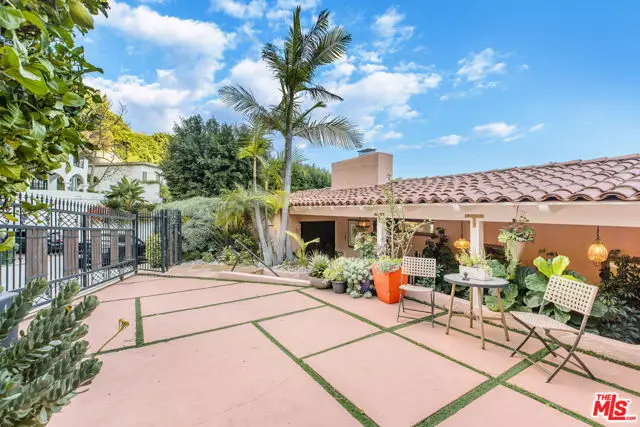 1641 N Crescent Heights Boulevard, Los Angeles, CA 90069 - Image #2