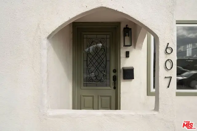 607 W 111th Place, Los Angeles, CA 90044 - Image #3