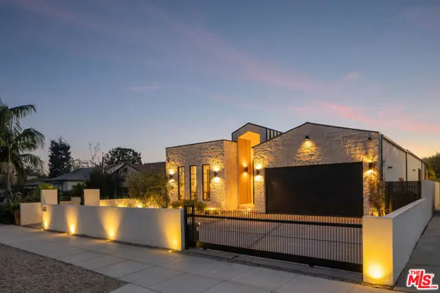 4029 East Boulevard, Los Angeles, CA 90066 - Image #1